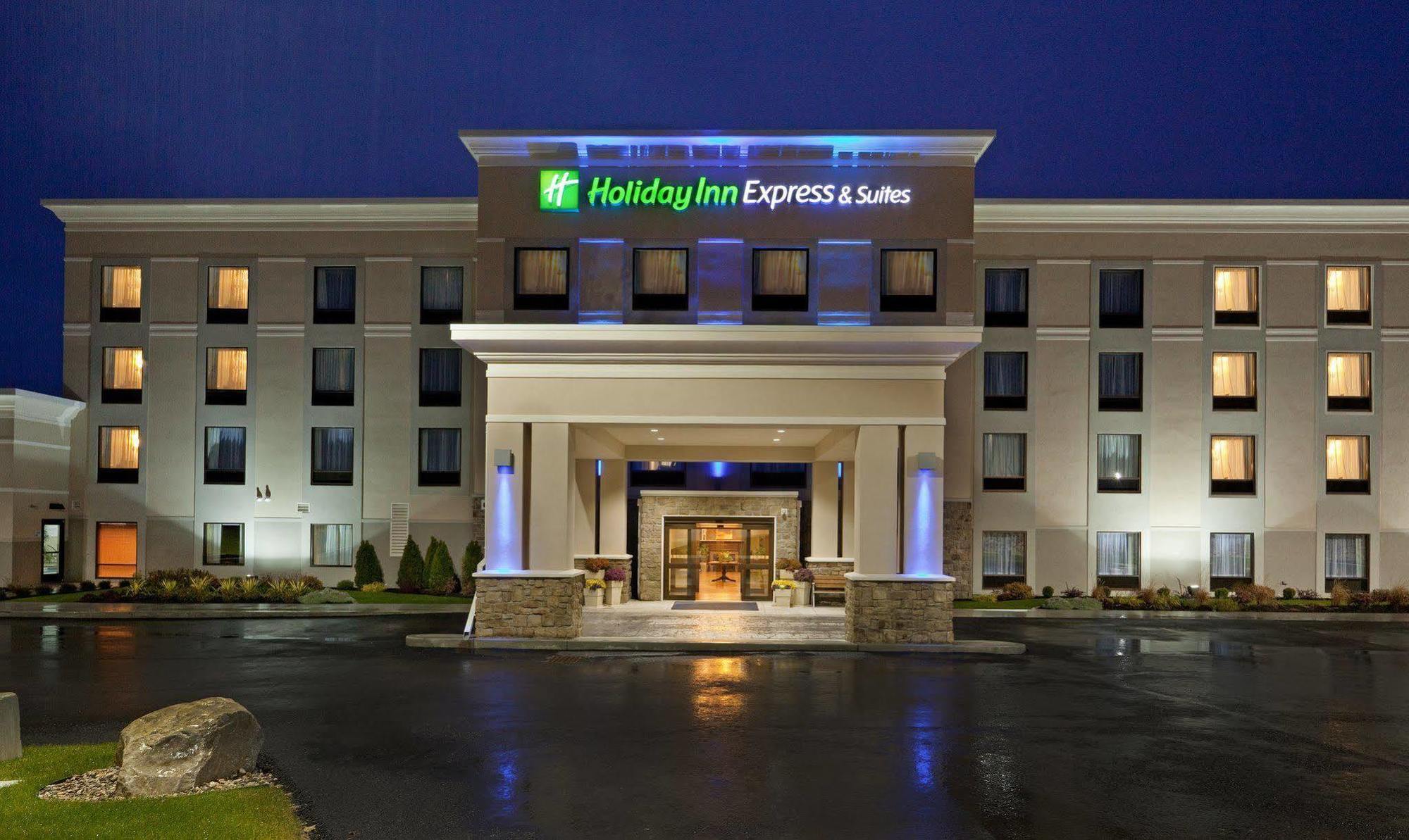 Holiday Inn Express & Suites Malone By Ihg Kültér fotó
